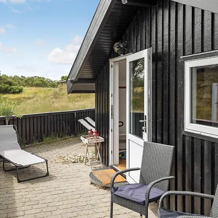 Holiday home Cozy In With Outdoor Swimming Pool