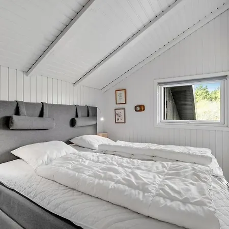 Holiday home Cozy In With Outdoor Swimming Pool *
